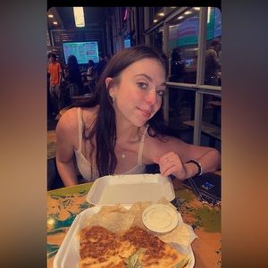 Meet your Posher, Lena